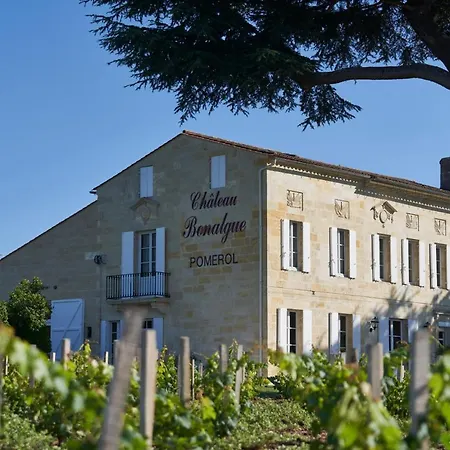 Bed & Breakfast Chateau Bonalgue - Pomerol *