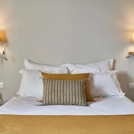Bed and breakfast Chateau Bonalgue - Pomerol 3*