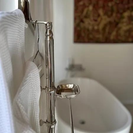 Chateau Bonalgue - Pomerol Bed & Breakfast *
