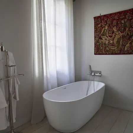 Chateau Bonalgue - Pomerol 住宿加早餐酒店 利布尔讷