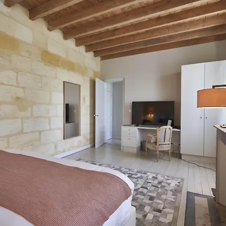 Bed & Breakfast Chateau Bonalgue - Pomerol