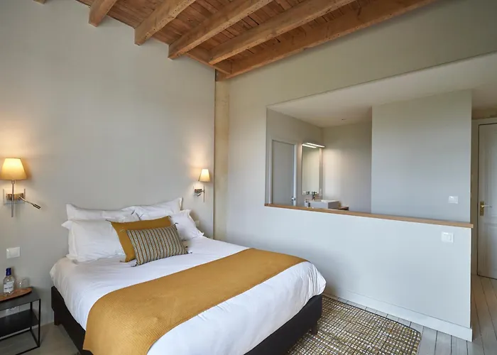 Bed & Breakfast Chateau Bonalgue - Pomerol