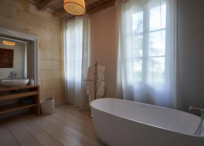 Chateau Bonalgue - Pomerol فندق مبيت وإفطار