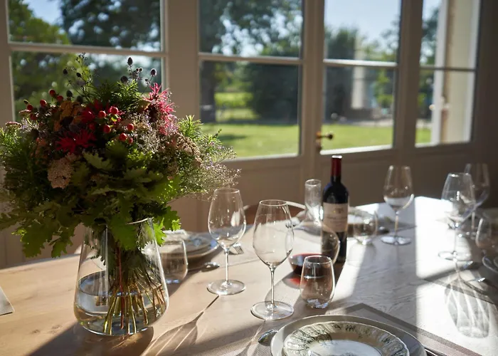 فندق مبيت وإفطار Chateau Bonalgue - Pomerol ليبورن