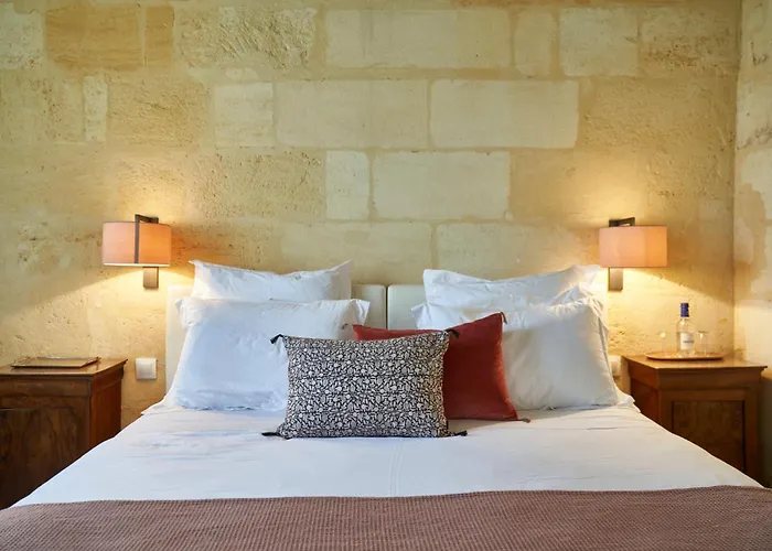 Chateau Bonalgue - Pomerol 3*