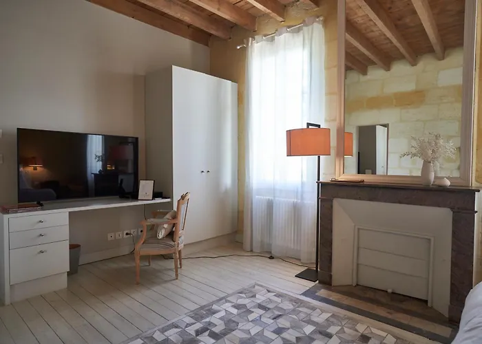 Chateau Bonalgue - Pomerol Bed and breakfast Libourne