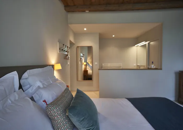 Chateau Bonalgue - Pomerol 3*