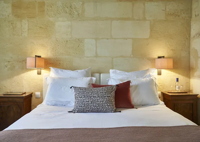 Chateau Bonalgue - Pomerol 3*