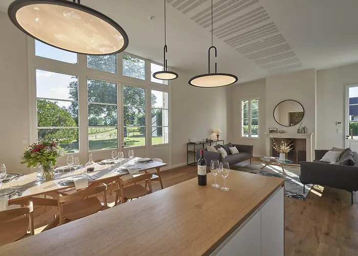 Chateau Bonalgue - Pomerol 3*