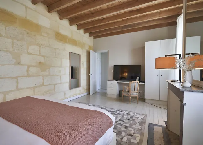 فندق مبيت وإفطار Chateau Bonalgue - Pomerol