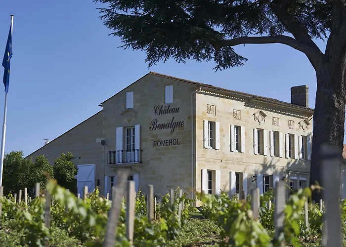 فندق مبيت وإفطار Chateau Bonalgue - Pomerol 3*